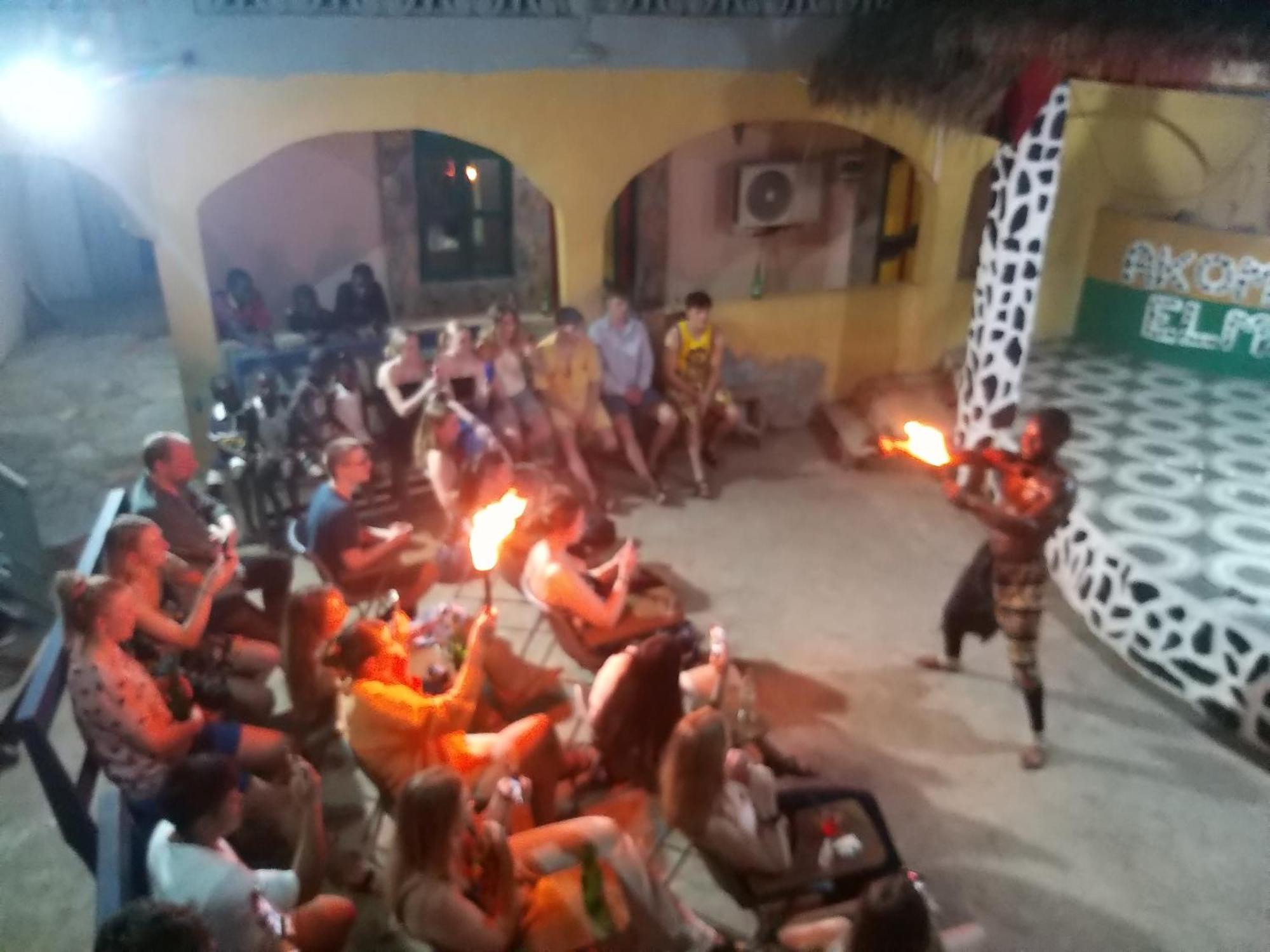 Akomapa Village Elmina Kültér fotó